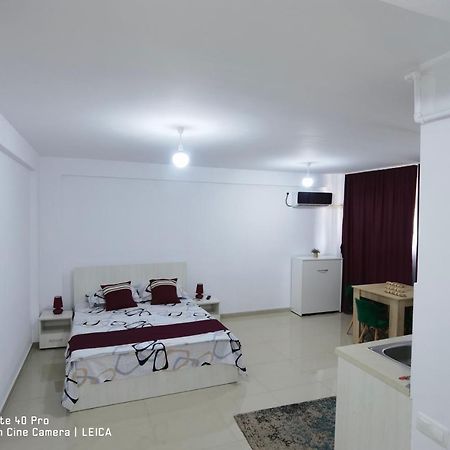 Appartamento Garsoniera De La Mare Mangalia Esterno foto