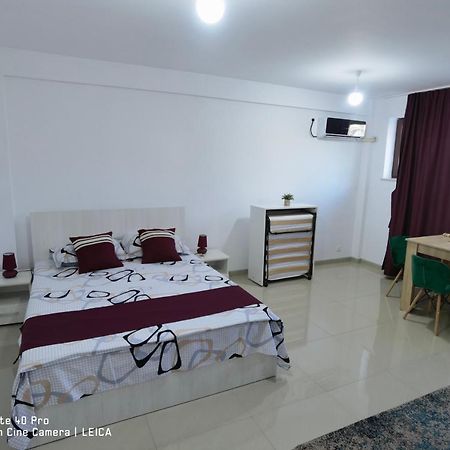 Appartamento Garsoniera De La Mare Mangalia Esterno foto