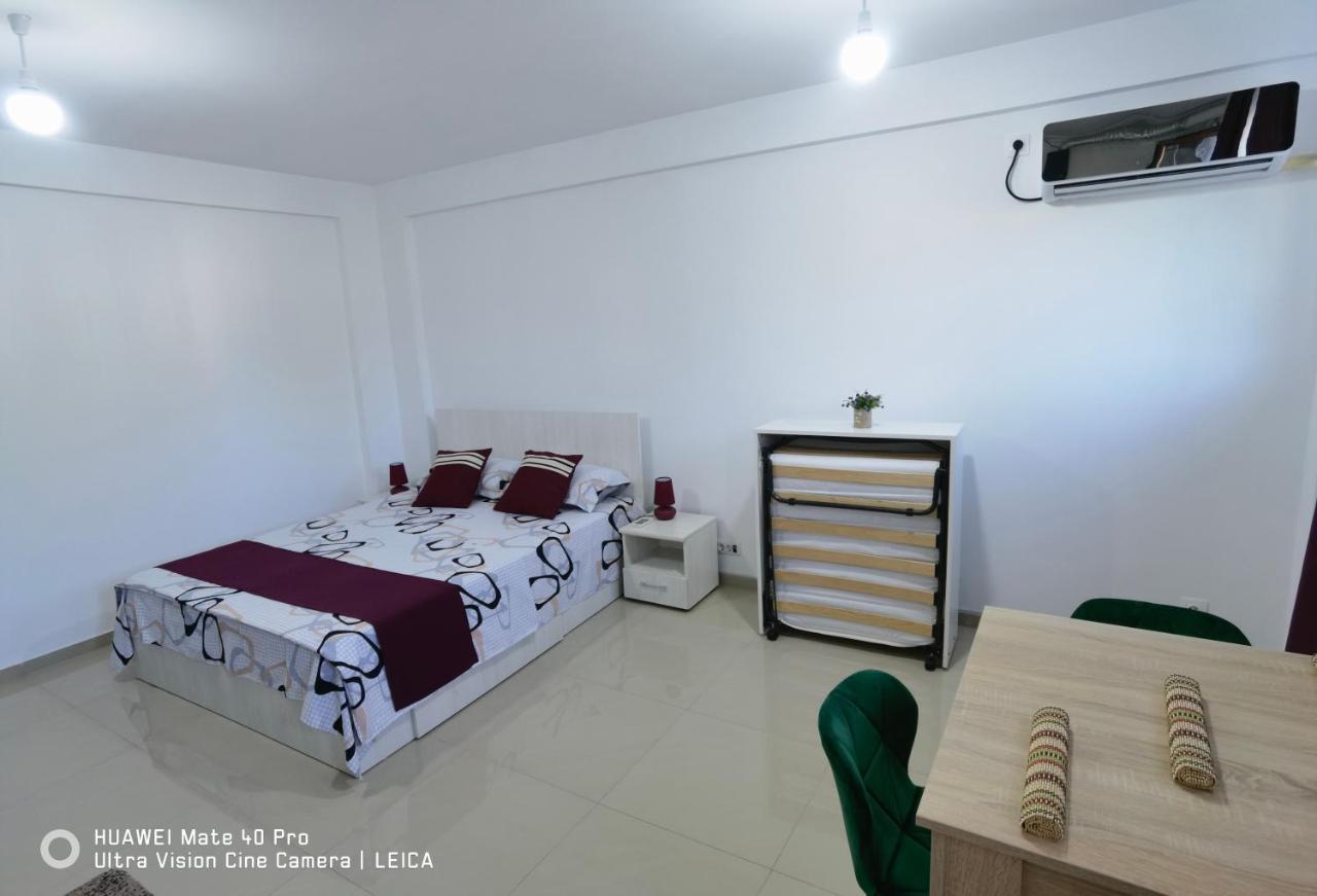 Appartamento Garsoniera De La Mare Mangalia Esterno foto