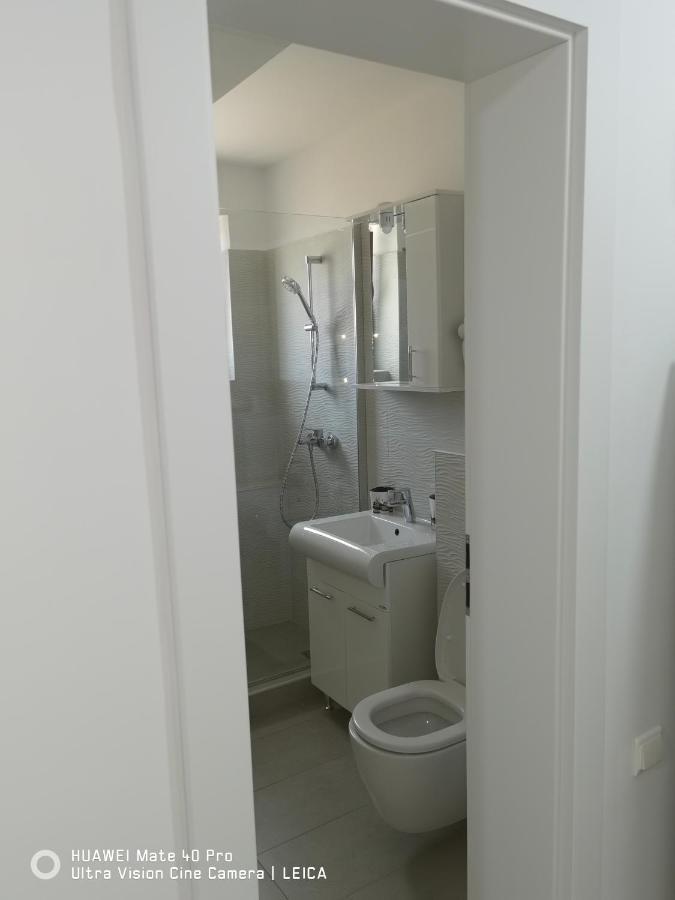 Appartamento Garsoniera De La Mare Mangalia Esterno foto