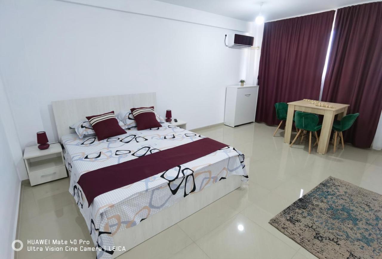 Appartamento Garsoniera De La Mare Mangalia Esterno foto